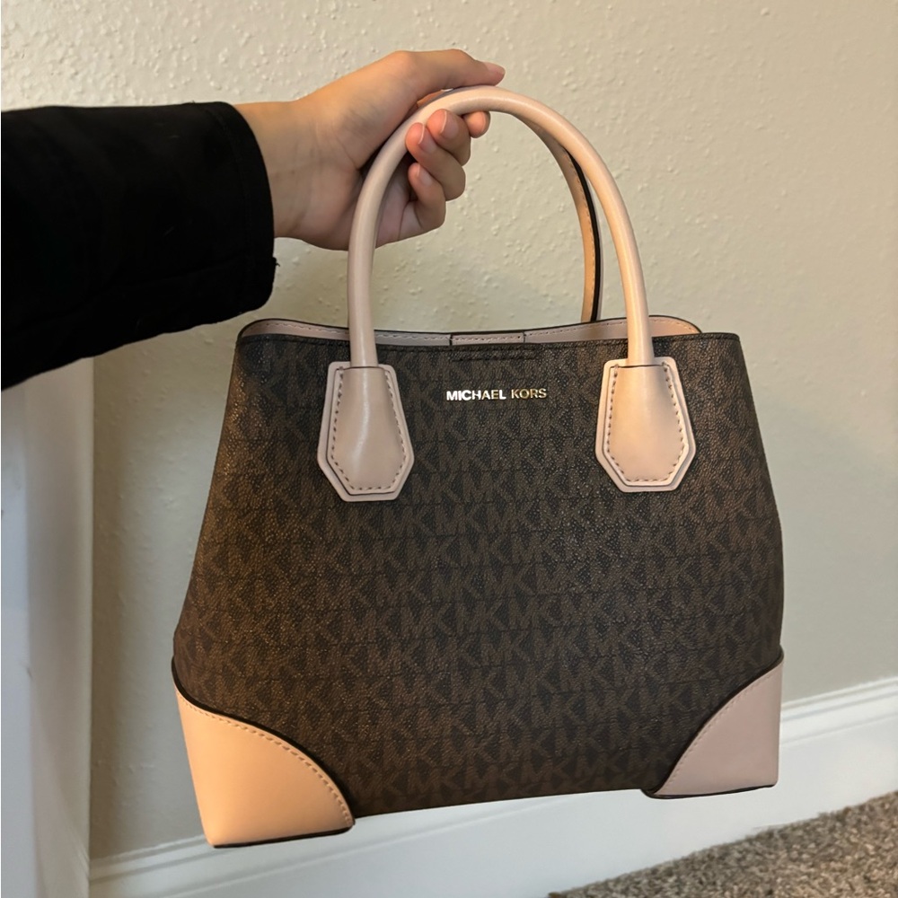 MICHAEL KORS BAG